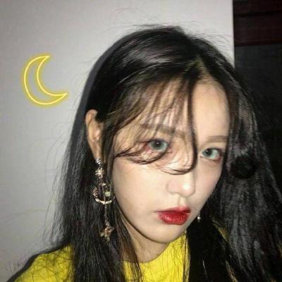 时尚个性微信头像女  我的心上人呢
