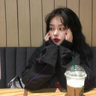 简单气质的女生微信头像     我记得我爱过