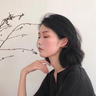 微信头像图片女生短发 可以撩的小姐姐