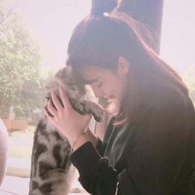 微信头像女生气质淡雅 女孩子要记得优秀