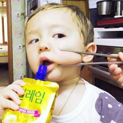 萌娃头像 | 先养只狗狗 再生个娃娃