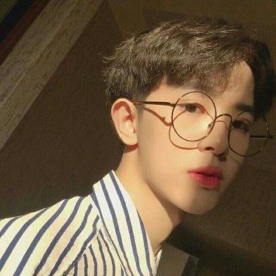 苏沫：2018精选微信男头
