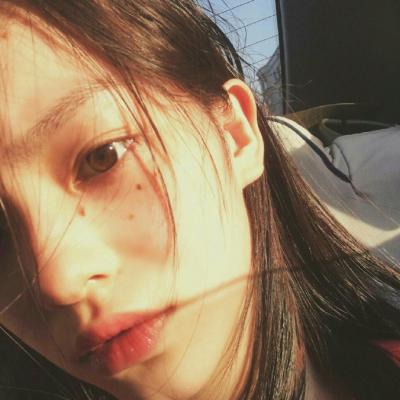 微信图片头像女生气质  忆往昔意中人