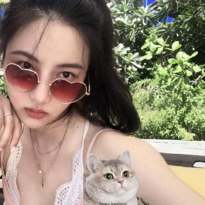 女生微信头像个性霸气 比你女朋友优秀