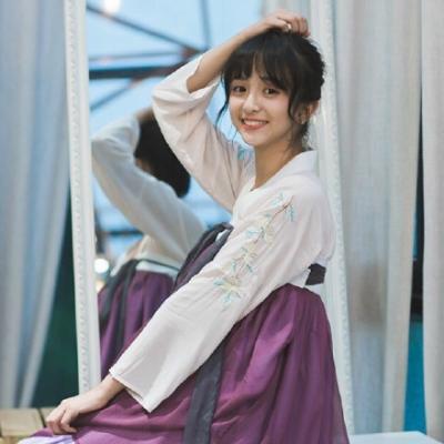 萌萌哒的女生闺蜜微信头像  以公主的乖萌掌握世界