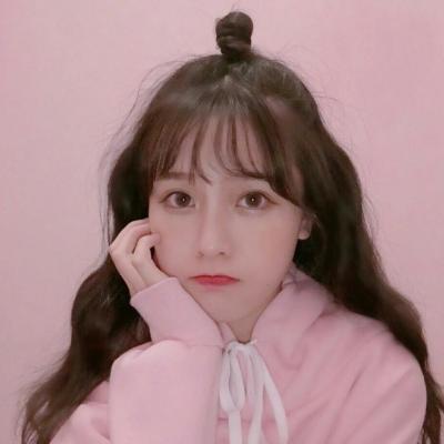 单纯可爱卖萌的女生微信头像 仿佛每天都是精致的猪猪女孩