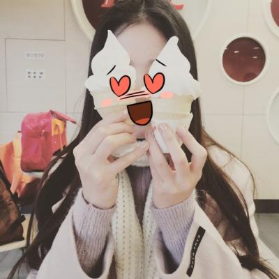 单纯可爱卖萌的女生微信头像 仿佛每天都是精致的猪猪女孩