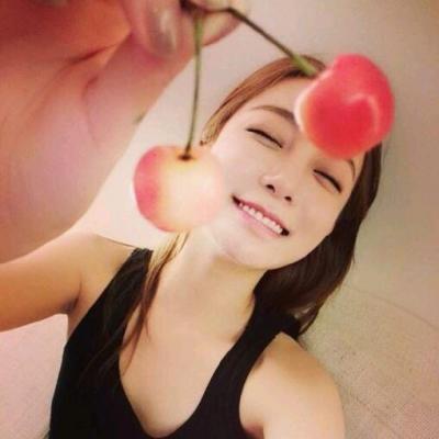单纯可爱卖萌的女生微信头像 仿佛每天都是精致的猪猪女孩
