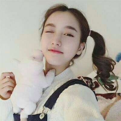 粉嘟嘟；小可爱
