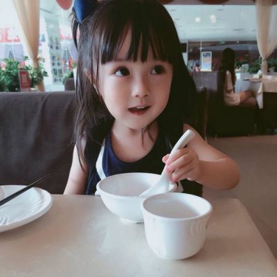 萌化你的小萝莉微信头像