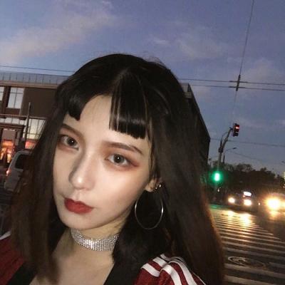 时尚热门原宿风的女生头像  肆虐的青春谁还会忠于感情