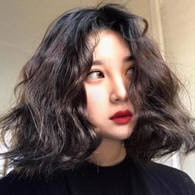时尚热门原宿风的女生头像  肆虐的青春谁还会忠于感情