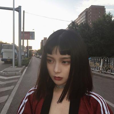 时尚热门原宿风的女生头像  肆虐的青春谁还会忠于感情