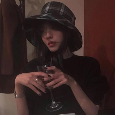 时尚热门原宿风的女生头像  肆虐的青春谁还会忠于感情