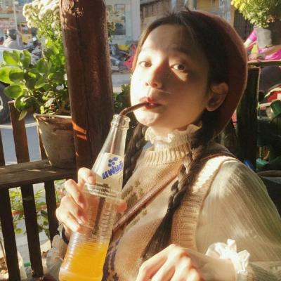 简单森系小清新的女生微信头像 浅浅一笑也倾城