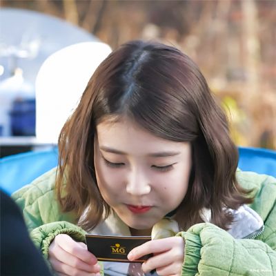 短发IU