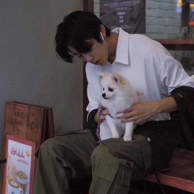 微信头像男生成熟稳重  我的男孩要对我好