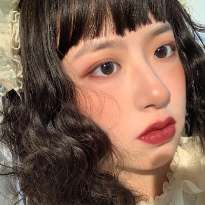 溺毙:成熟简单气质真人女头.请你认真的向风学学怎么往我怀里钻
