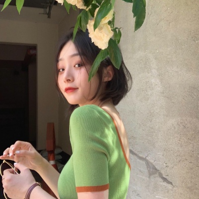 干净的绿色系头像女生清新,女生头像图片