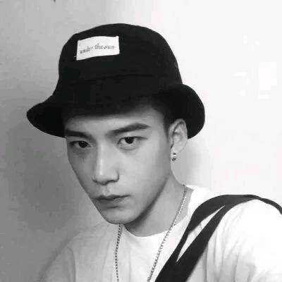 男生霸气头像冷酷真人