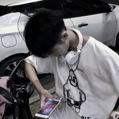 忧伤男生伤感头像