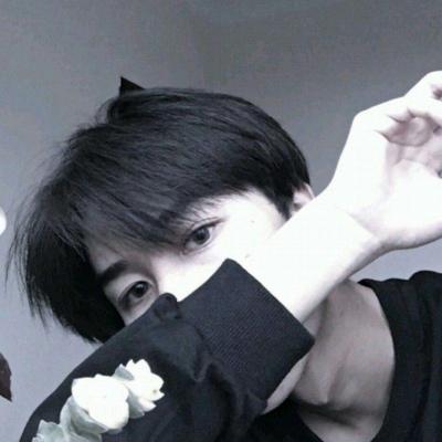 忧伤男生伤感头像