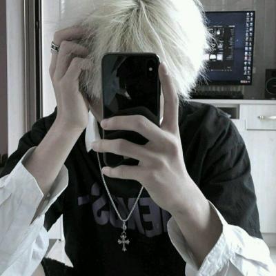 忧伤男生伤感头像