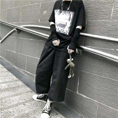 qq男生头像下半身超拽