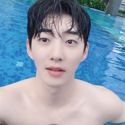 个性阳光头像男