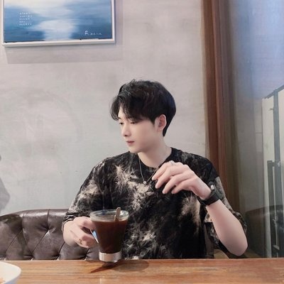 个性阳光头像男