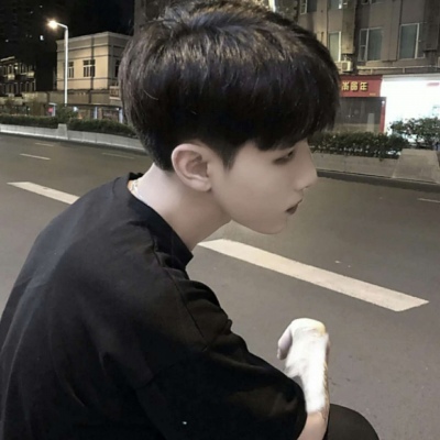 小清新帅气有品位的男人微信头像图片大全