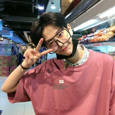 小清新帅气有品位的男人微信头像图片大全