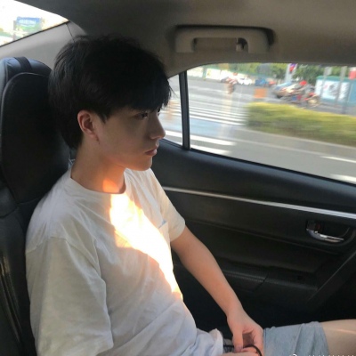 冷酷头像男真人