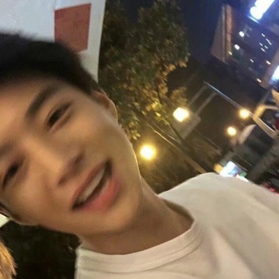 孤独头像男