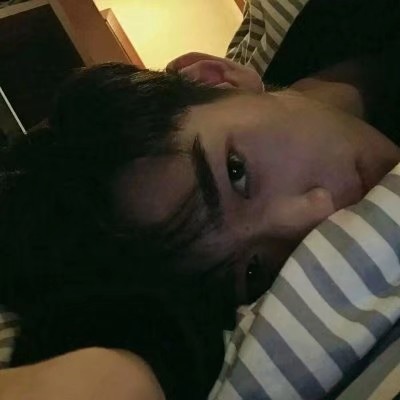 孤独头像男