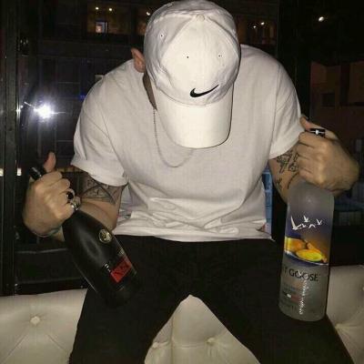 冷酷的男生头像