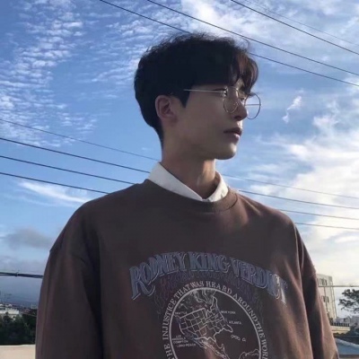 QQ高冷男生头像