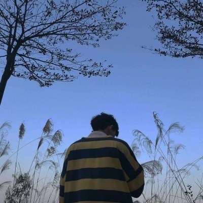 男生背影头像伤感