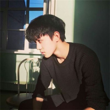 帅气的男生头像