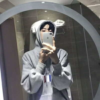 微信头像男生伤感头像