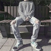男生不露脸半身头像