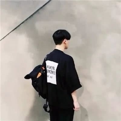 2019男生背影头像图片帅气