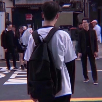 2019男生背影头像图片帅气