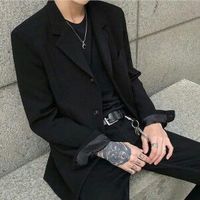 最拉风的头像男生半身看不到脸的