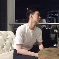 干净又帅气的男生头像