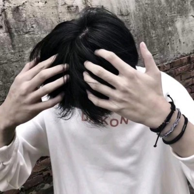 2019最新男生伤感头像