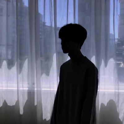 2019最新男生伤感头像