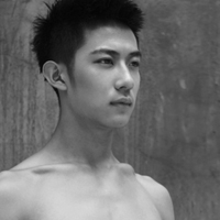 帅的耀眼的男生头像