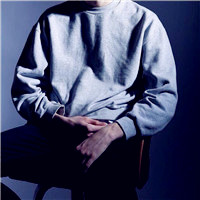 个性半身男头像