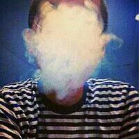 个性的圆寸头男生头像